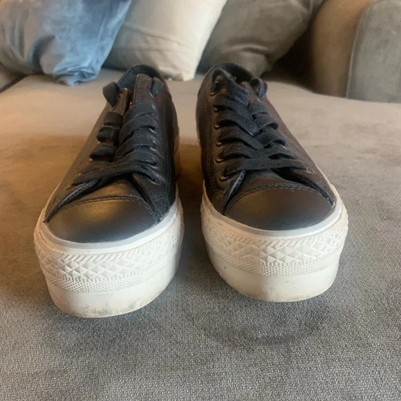 Converse Chuck Taylor All Star Platform Leather Sneakers - Picture 3 of 11